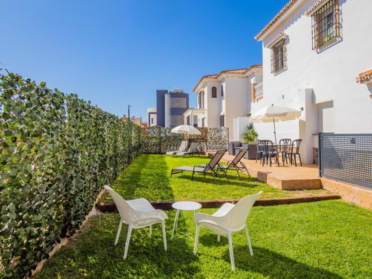 Cubo'S Hostal William'S Sunny 3 With Breakfast Torre de Benagalbon Exterior photo