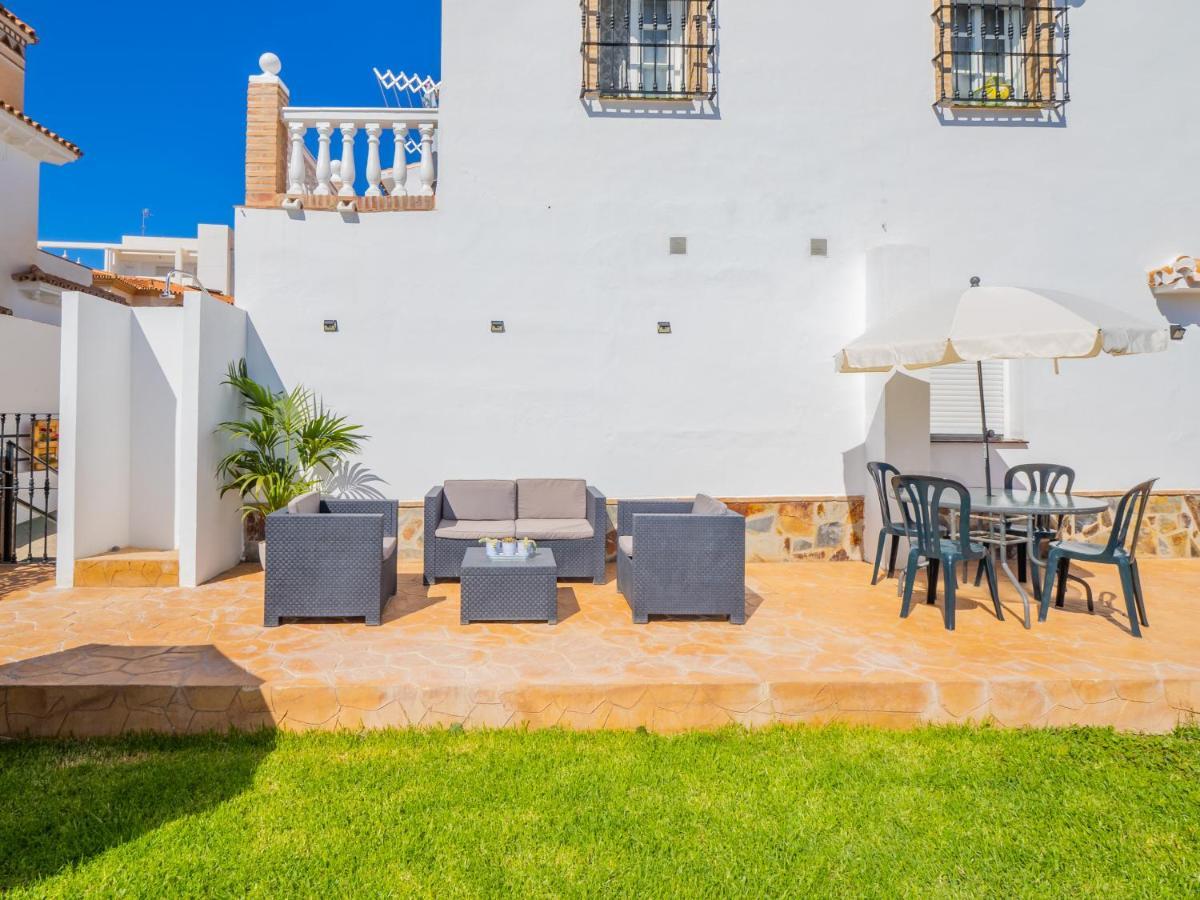 Cubo'S Hostal William'S Sunny 3 With Breakfast Torre de Benagalbon Exterior photo